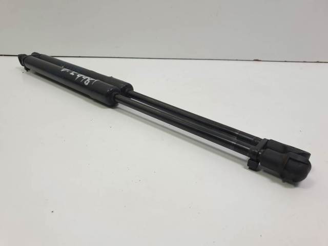 51237118370 BMW