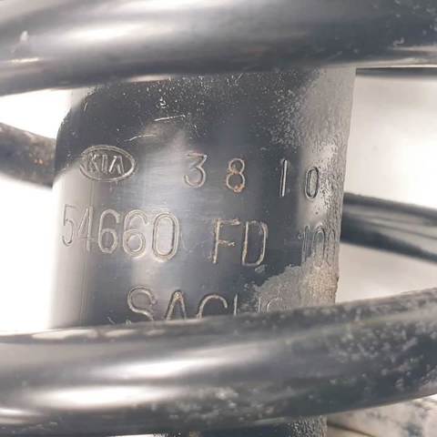 Amortecedor dianteiro direito 54660FD100 HYUNDAI