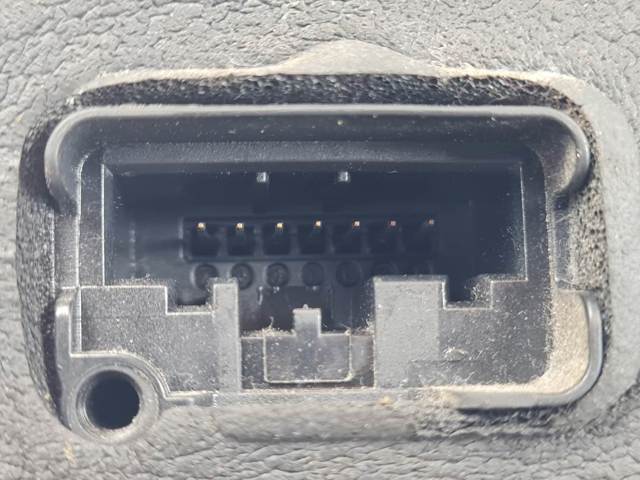 Fecho da porta dianteira direita 5E1837016A VAG