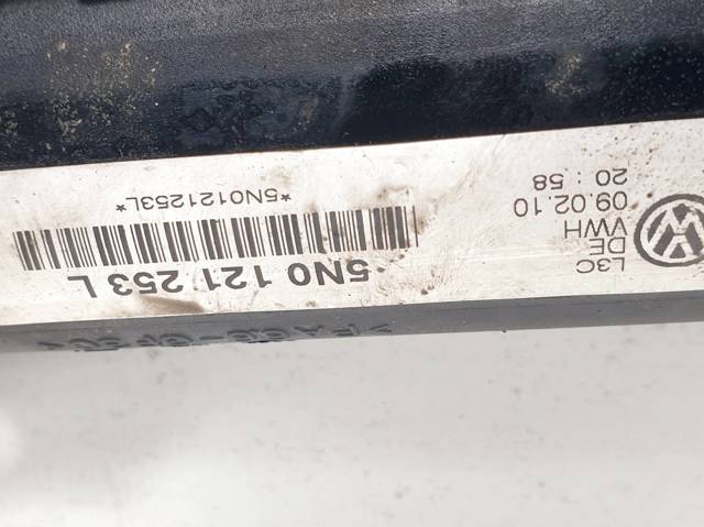 Radiador de esfriamento de motor 5N0121253L VAG