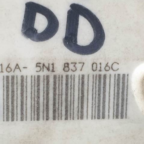 Fecho da porta dianteira direita 5N1837016C VAG