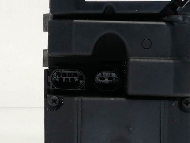 64128380998 BMW