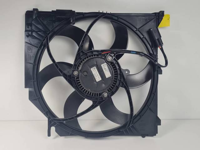 Difusor do radiador de esfriamento, montado com motor e roda de aletas 67326925702 BMW