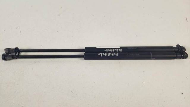 Amortecedor de tampa de porta-malas (de 3ª/5ª porta traseira) 689600D010 TOYOTA