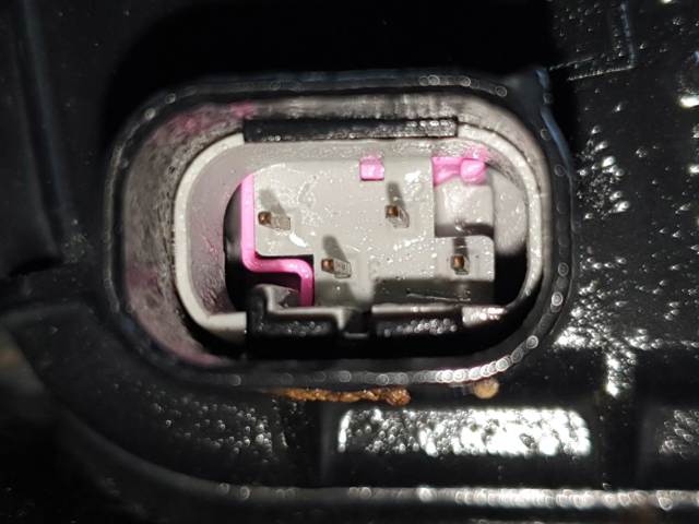 6907488 BMW