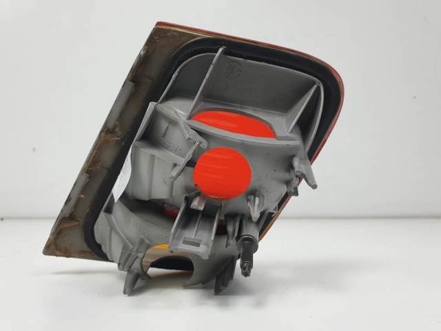 Lanterna traseira esquerda interna 6907945 BMW