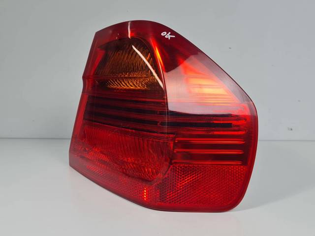 Lanterna traseira direita externa 6937458 BMW