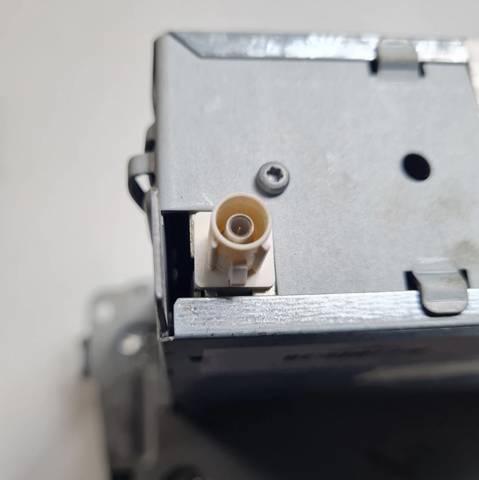 Aparelhagem de som (rádio AM/FM) 6J1035153G VAG