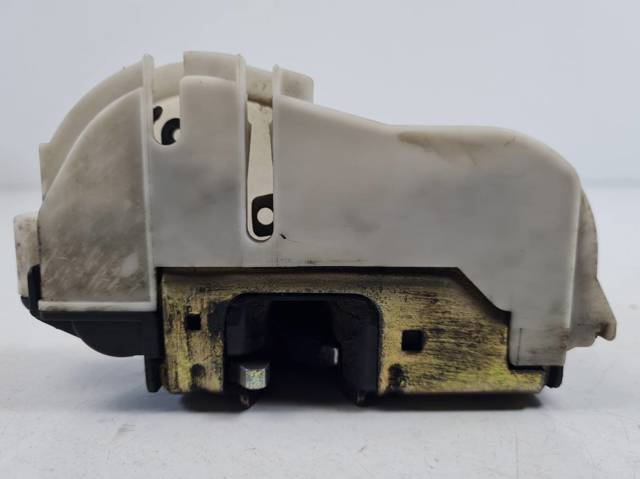 Fecho da porta dianteira esquerda para Volkswagen Polo 6KV5
