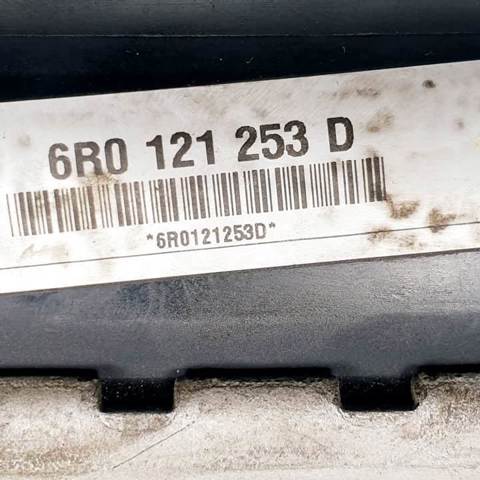 Radiador de esfriamento de motor 6R0121253D VAG