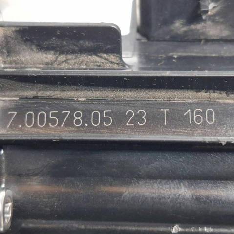 70057805 Land Rover