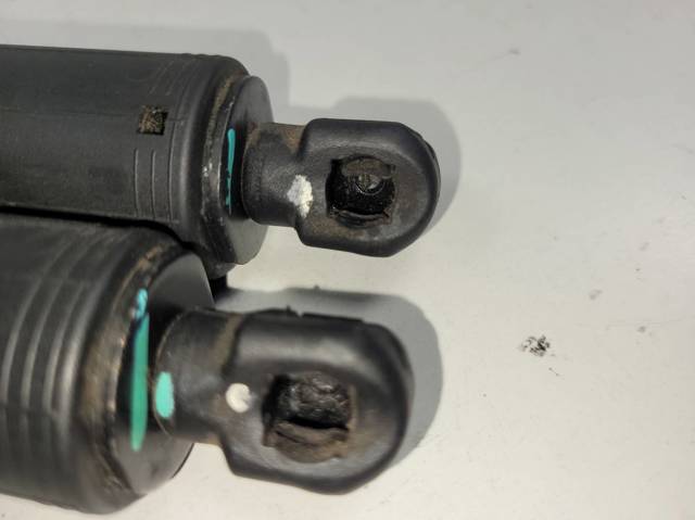 Amortecedor de tampa de porta-malas (de 3ª/5ª porta traseira) 7232003 BMW