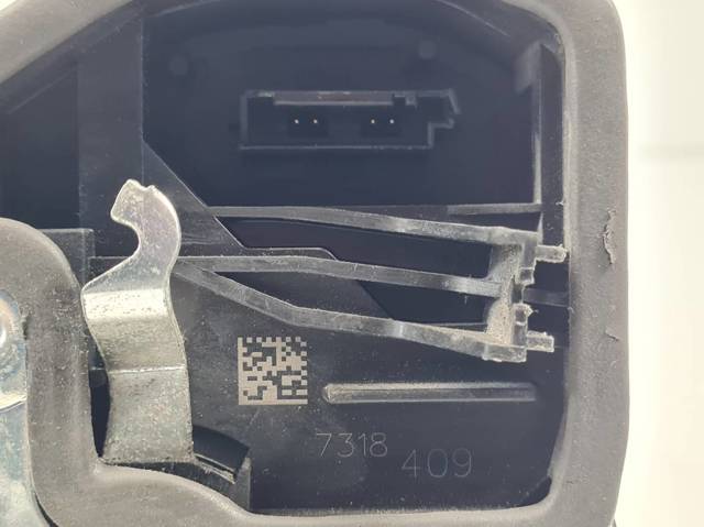 Fecho da porta dianteira esquerda 7318409 BMW