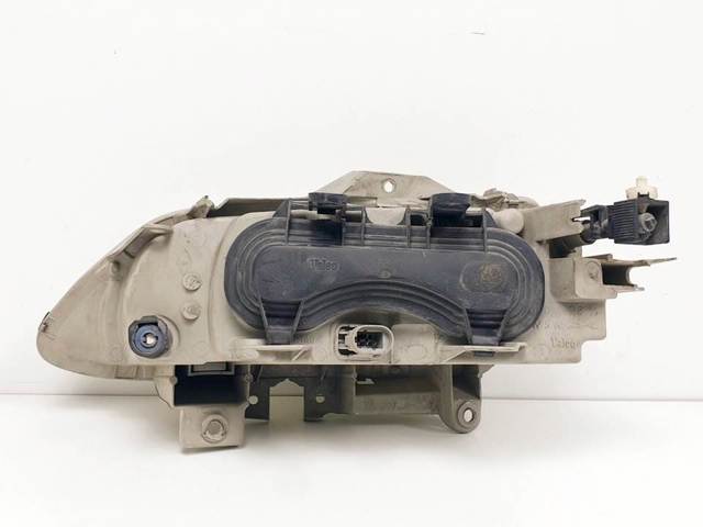 Luz direita 7700820123 RENAULT