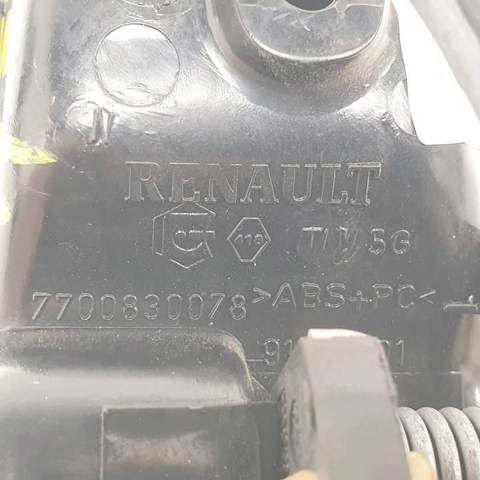 Maçaneta interna esquerda da porta dianteira 7700830078 OPEL