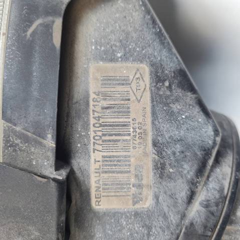 Luz esquerda 7701047184 RENAULT