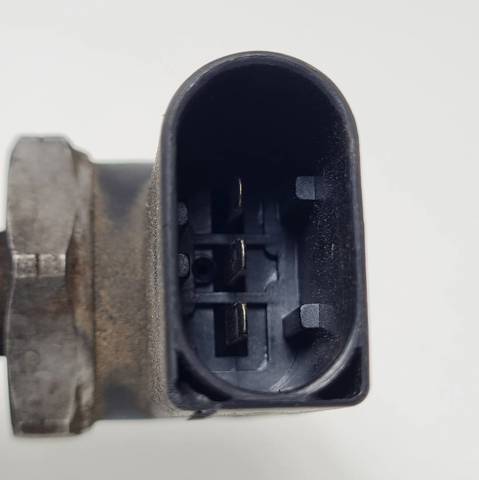 779551403 BMW