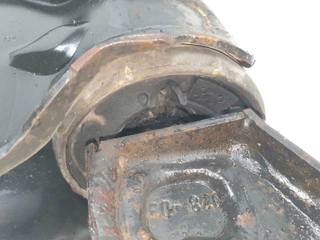 Braço oscilante inferior direito de suspensão dianteira 7G9N3A052BB FORD