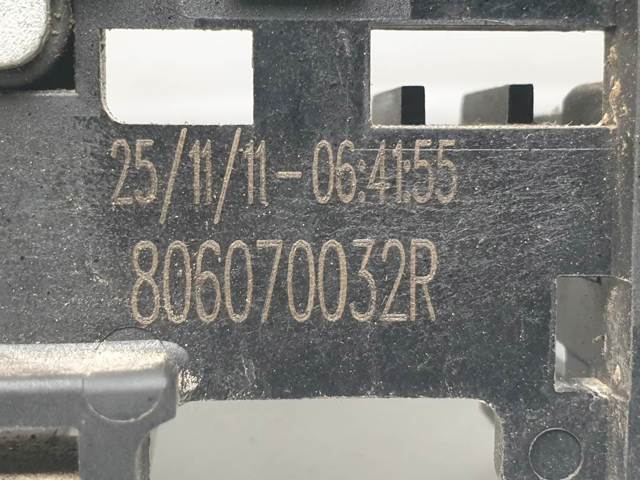 806070032R Renault (RVI)