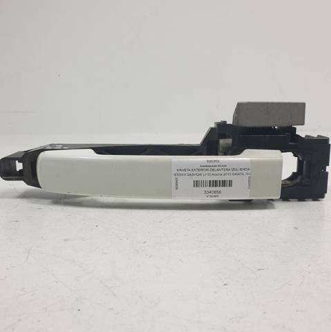 Suporte de maçaneta externa da porta dianteira esquerda 80611EB30B NISSAN