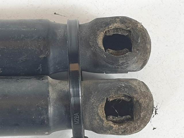 Amortecedor de tampa de porta-malas (de 3ª/5ª porta traseira) 817813E020 HYUNDAI