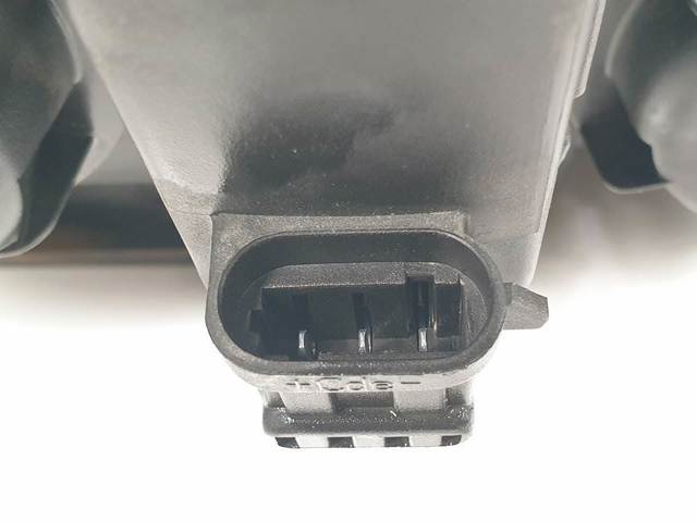 Luz esquerda 8200002845 RENAULT