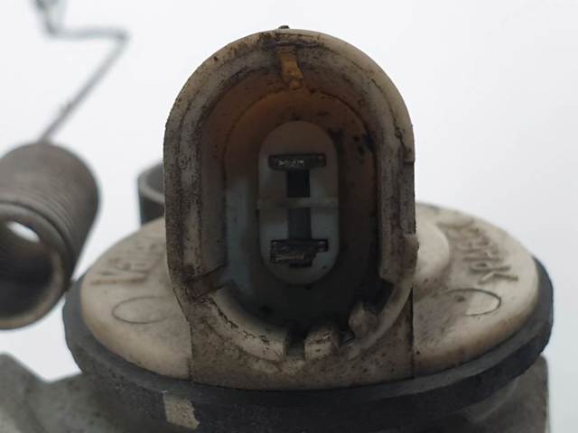 Pisca-pisca esquerdo 8200007031 RENAULT