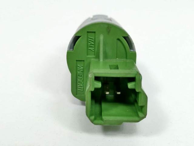 Sensor de ativação de embraiagem 8200276360 RENAULT