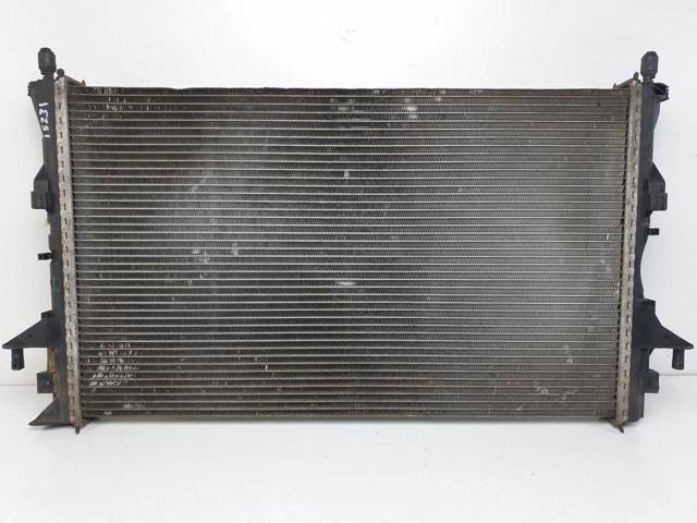 Radiador de esfriamento de motor 8200302463A RENAULT