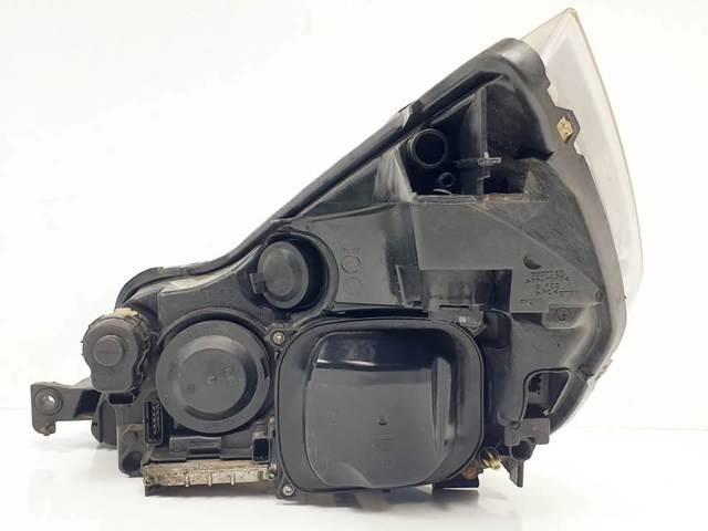 Luz direita 8200394707 RENAULT