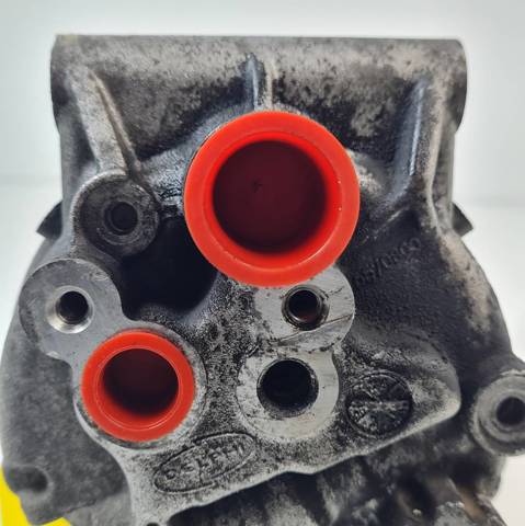 Compressor de aparelho de ar condicionado 8200600110 RENAULT