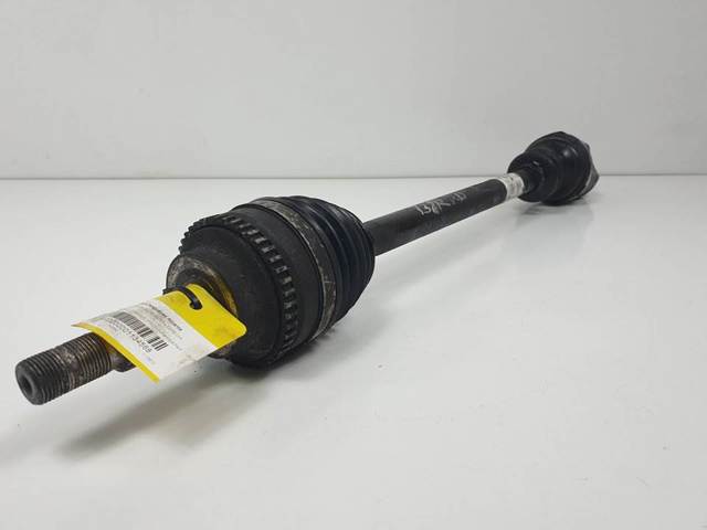 Semieixo (acionador) dianteiro direito 8200613816 RENAULT