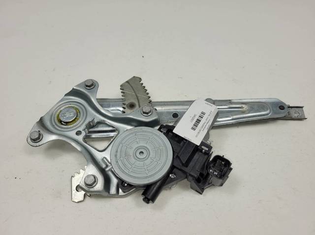 Motor de acionamento de vidro da porta traseira direita 82731CV01B NISSAN