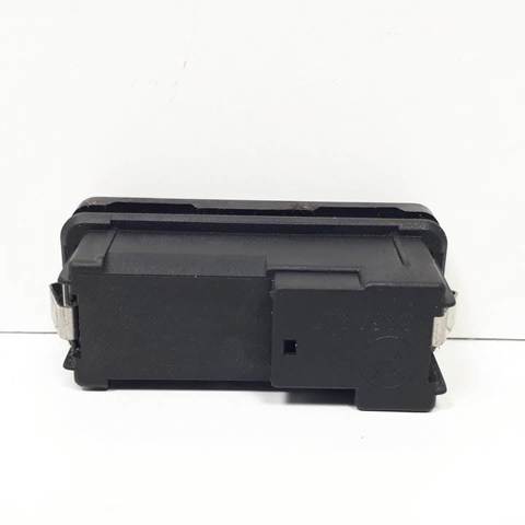 Botão de ativação do sinal de emergência 8350947 BMW
