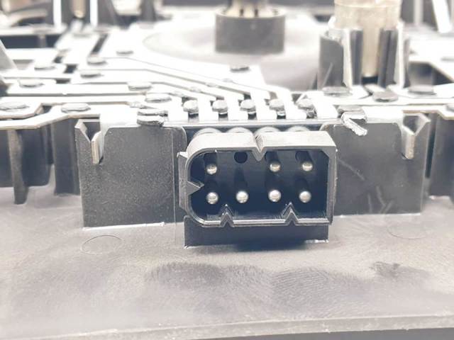 8353810 BMW