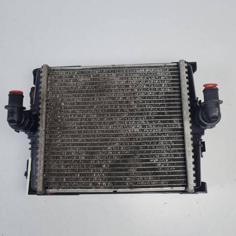 Radiador esquerdo de esfriamento de motor 8625447 BMW