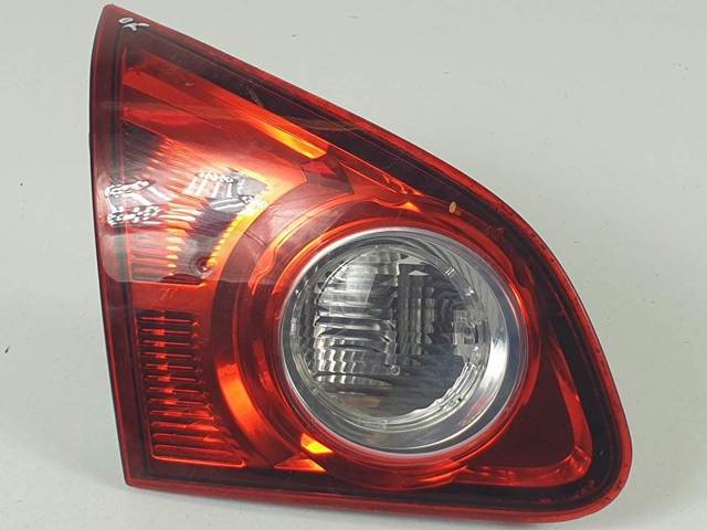 Lanterna traseira esquerda interna 89071063 NISSAN