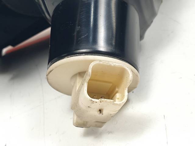 Lanterna traseira direita interna 89071064 NISSAN