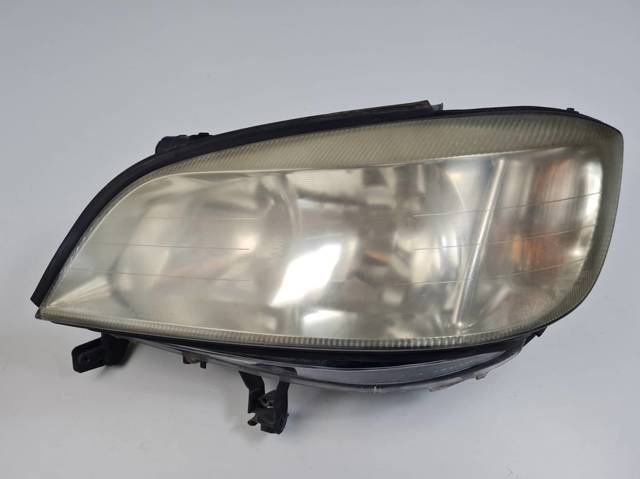Luz esquerda 89100054 OPEL