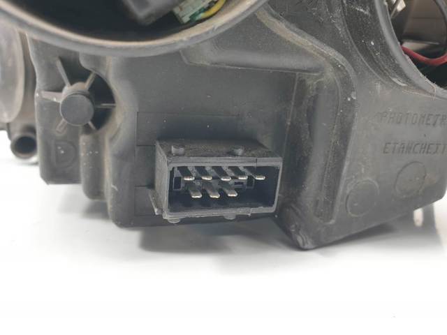 Luz direita 89902604 FIAT