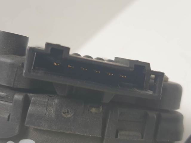 8E2721523E VAG