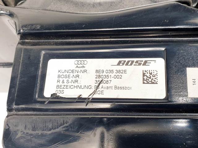 Subwoofer 8E9035382 VAG