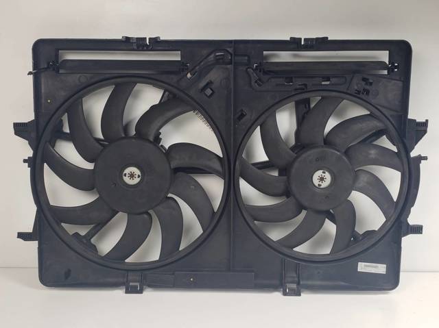 Difusor do radiador de esfriamento 8K0121003M VAG