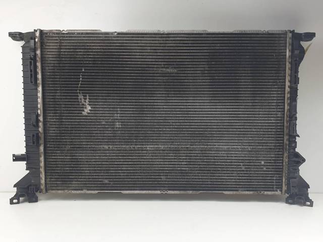 Radiador de esfriamento de motor 8K0121251T VAG