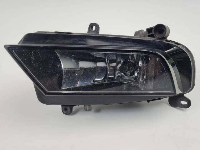 Luzes de nevoeiro esquerdas 8K0941699 VAG