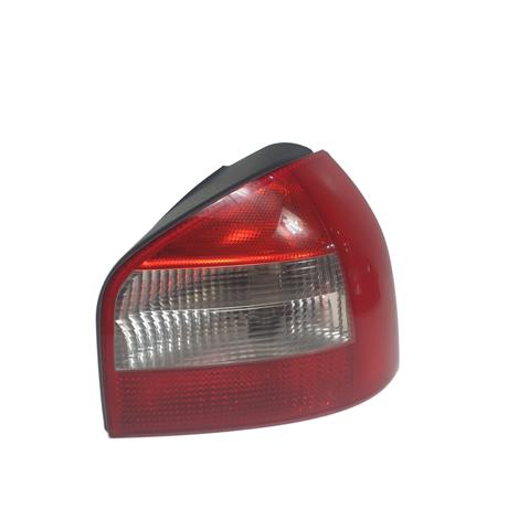 Lanterna traseira direita 8L0945096B VAG