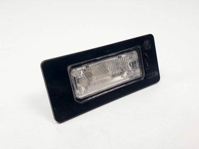 Lanterna da luz de fundo de matrícula traseira 8T0943021 VAG