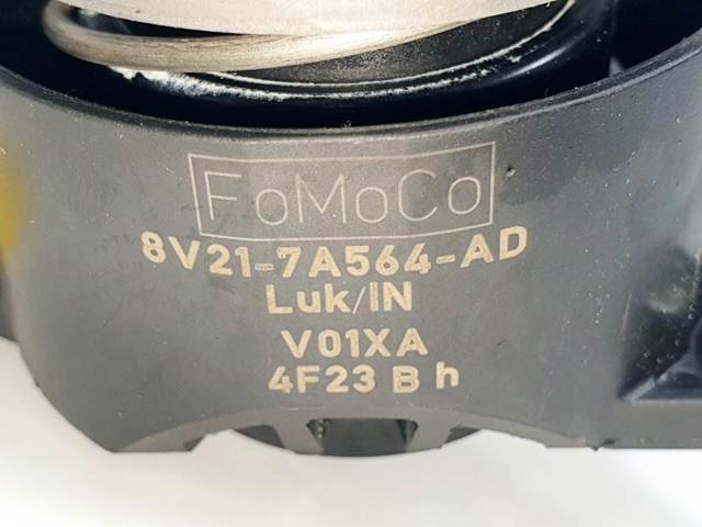 Cilindro de trabalho de embraiagem montado com rolamento de desengate 8V217A564AD FORD
