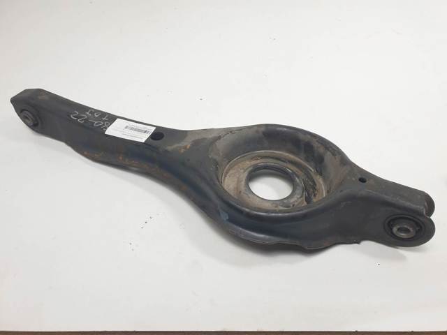 Braço oscilante inferior esquerdo de suspensão traseira/direita 8V415K652AA FORD