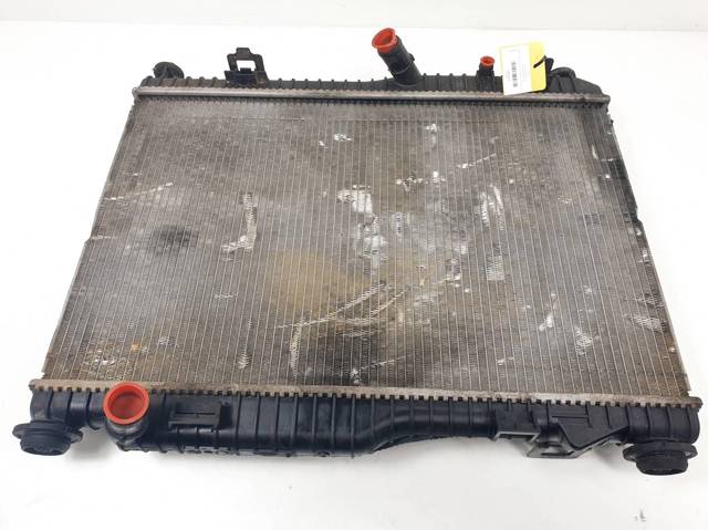 Radiador de esfriamento de motor 8V518005DG FORD